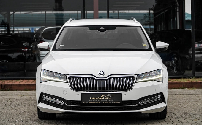 Skoda Superb cena 92900 przebieg: 178000, rok produkcji 2020 z Ogrodzieniec małe 781